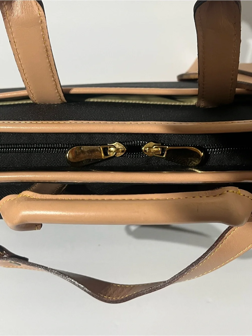 VTG The French Luggage Co. California Briefcase Laptop Bag Leather & Canvas
